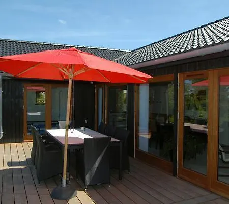 Casa vacanze Four-bedroom Holiday In