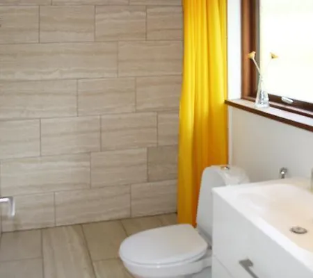 Four-bedroom Holiday In Casa vacanze