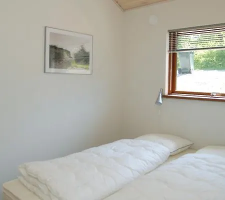 Four-bedroom Holiday In Casa vacanze Fårevejle