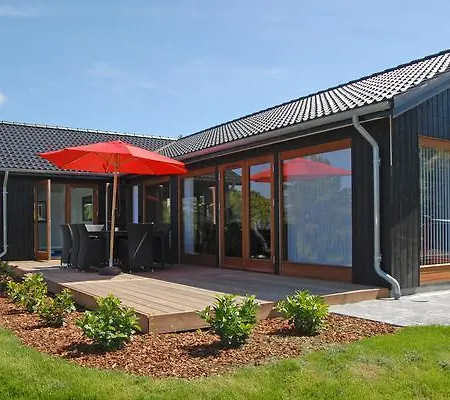Four-bedroom Holiday In Casa vacanze *