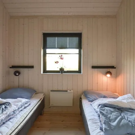 Four-bedroom Holiday In * Fårevejle