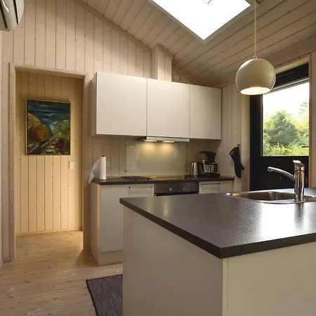 Casa vacanze Four-bedroom Holiday In