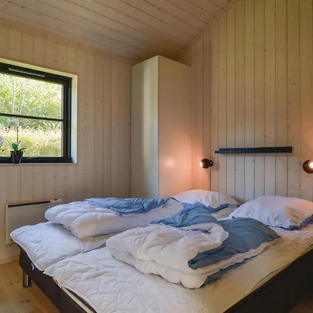 Casa vacanze Four-bedroom Holiday In
