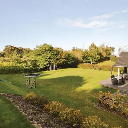 Four-bedroom Holiday In Fårevejle